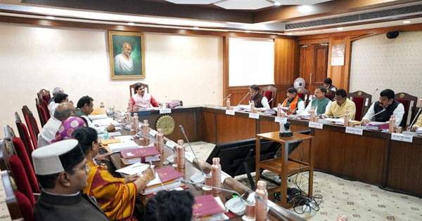 Mohan Cabinet Meeting : हाईस्पीड ट्रेन और निवेश में जापान देगा सहयोग, ड्रोन और सेमीकंडक्टर नीति को मंजूरी