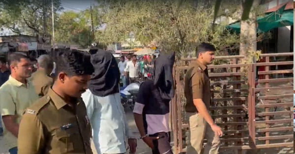 Dewas News : नर्मदा परिक्रमा यात्रियों पर थूकने वाले दो आरोपी गिरफ्तार, हिंदू संगठनों ने किया बंद का आह्वान