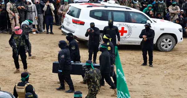 Gaza Ceasefire Deal : गाजा युद्धविराम के बीच हमास ने लौटाए चार इजरायली बंधकों के शव, इजराइल ने कहा- डीएनए परीक्षण पूरा होने तक पहचान की पुष्टि नहीं
