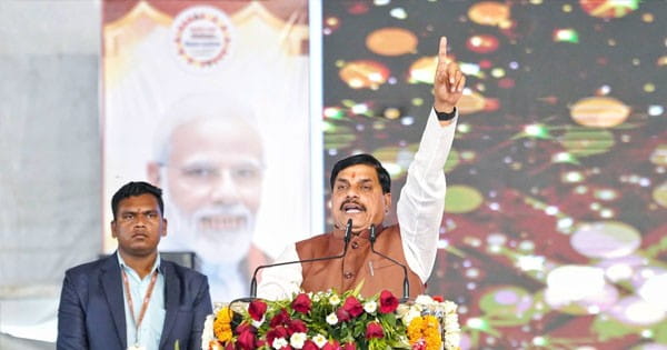 CM की किसानों को बड़ी सौगात, 2600 रुपए प्रति क्विंटल दर से गेहूं खरीदेगी सरकार, बुंदेलखंड को मिलेगा सिंचाई और सड़कों का लाभ