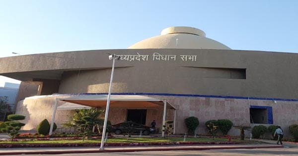 MP Budget 2025-26 : मप्र के वित्त मंत्री पेश कर रहे हैं 4 लाख करोड़ का बजट, भोपाल को 100 करोड़ मिलने की उम्मीद, जगदीश देवड़ा का बजट भाषण शुरू, देखें LIVE