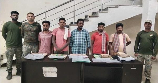 बीजापुर में सुरक्षाबलों को मिली बड़ी सफलता, एक इनामी समेत 5 नक्सली गिरफ्तार, भारी मात्रा में सामग्री बरामद