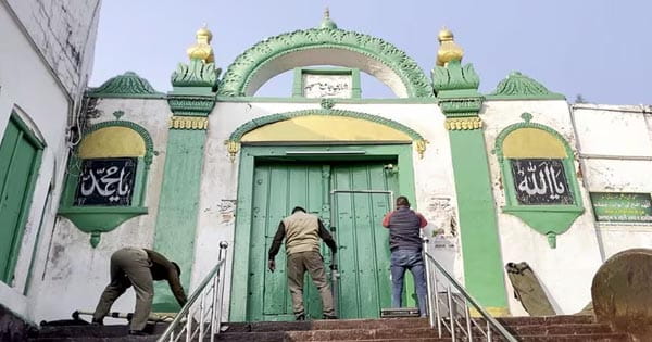संभल की शाही जामा मस्जिद में ASI की दो सदस्यीय टीम पहुंची, हाईकोर्ट के आदेश के बाद रंगाई-पुताई शुरू