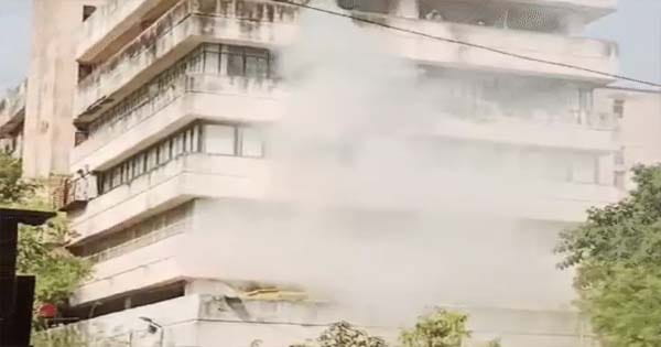 भोपाल के विंध्याचल भवन में लगी आग, वेल्डिंग के दौरान भड़की आग, पहले भी आग से दस्तावेज जलकर हुए नष्ट