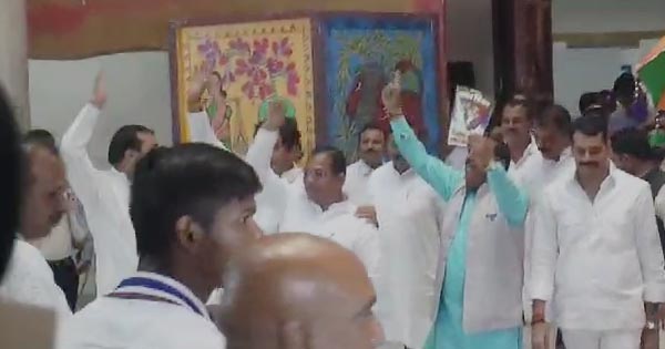 मध्य प्रदेश विधानसभा से कांग्रेस का वॉकआउट, परिवहन घोटाले की CBI जांच की मांग