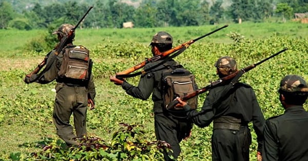 Chhattisgarh News : बीजापुर में IED ब्लास्ट में जवान मनोज पुजारी शहीद, सड़क निर्माण की सुरक्षा में तैनात था