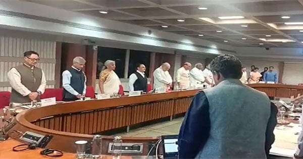 पहलगाम हमले पर सर्वदलीय बैठक संपन्न, राहुल बोले- सरकार की हर कार्रवाई को विपक्ष का समर्थन; कल श्रीनगर जाएंगे आर्मी चीफ
