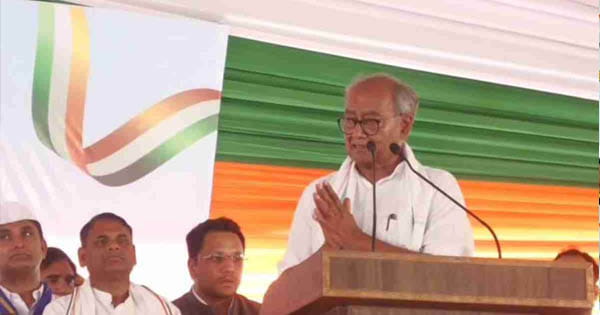 ग्वालियर में नाराज हुए दिग्विजय सिंह, बोले- ये लड़ाई समाप्त करें... अब मैं कभी मंच पर नहीं बैठूंगा, जानें पूरा मामला