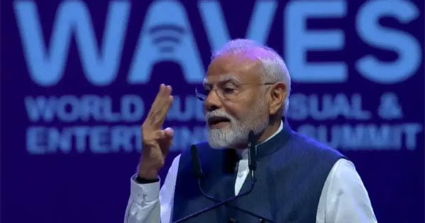 पीएम मोदी ने WAVES 2025 का किया उद्घाटन, इसे ऐतिहासिक पल बताते हुए कहा- भारत के पास देने के लिए बहुत कुछ