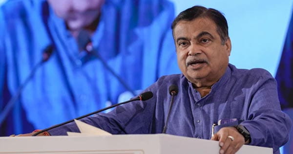 सड़क हादसे में घायलों को मिलेगा 1.5 लाख तक का मुफ्त इलाज, केंद्र ने शुरू की कैशलेस ट्रीटमेंट स्कीम