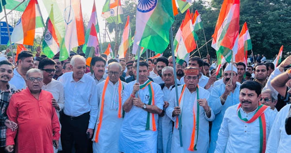 भोपाल में कांग्रेस की तिरंगा यात्रा : ऑपरेशन सिंदूर की सफलता पर सेना को सलामी, पाकिस्तान को दी चेतावनी