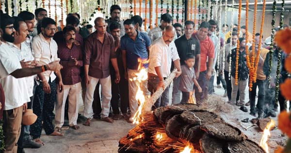 हनीमून मर्डर केस : राजा रघुवंशी को नम आंखों से दी विदाई, रीजनल पार्क मुक्तिधाम में हुआ अंतिम संस्कार