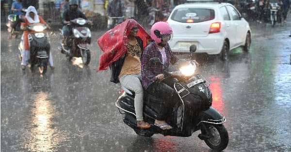 MP Weather Update : भोपाल-इंदौर समेत 47 जिलों में आंधी-बारिश का अलर्ट, 60Km/घंटे की रफ्तार से चलेगी हवा; जानें कब पहुंचेगा मानसून