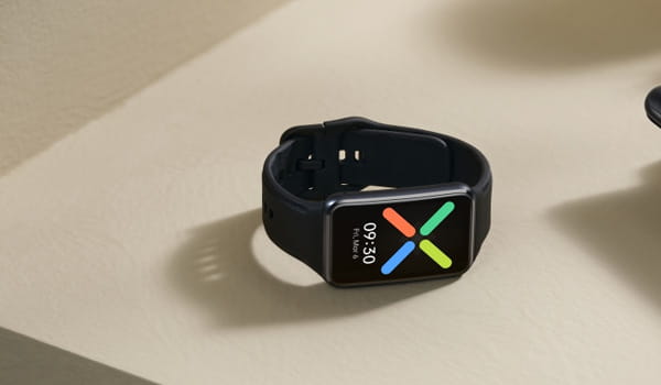 भारत में लॉन्च हुई Oppo Watch Free स्मार्टवॉच, 50 मीटर गहरे पानी में भी करेगी काम