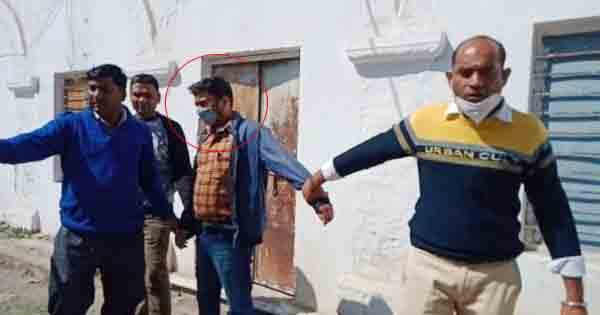 रीवा में लोकायुक्त की कार्रवाई: स्टेनो 12 हजार की रिश्वत लेते पकड़ाया, स्लॉट बुकिंग में फंसे 1.20 लाख के एवज में मांगी थी घूस