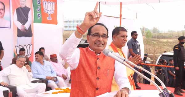 भूपेश सरकार पर बरसे CM शिवराज : बोले- भूपेश बघेल ने छत्तीसगढ़ को तबाह और बर्बाद कर दिया, ...इसलिए मैं मप्र के बच्चों का मामा हूं