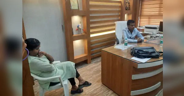 नर्मदापुरम में लोकायुक्त की बड़ी कार्रवाई, CMHO और लेखापाल रिश्वत लेते पकड़ाए