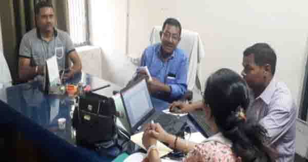जल संसाधन विभाग के बाबू को 35 हजार की रिश्वत लेते पकड़ा, दतिया में लोकायुक्त की कार्रवाई; बिल भुगतान के एवज में कार्यपालन यंत्री ने मांगे थे 85 हजार