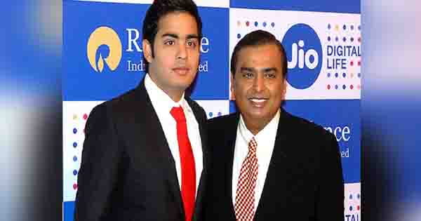 Mukesh Ambani Resigns : मुकेश अंबानी ने रिलायंस जियो के डायरेक्टर पद से दिया इस्तीफा, आकाश अंबानी बने कंपनी के नए चेयरमैन