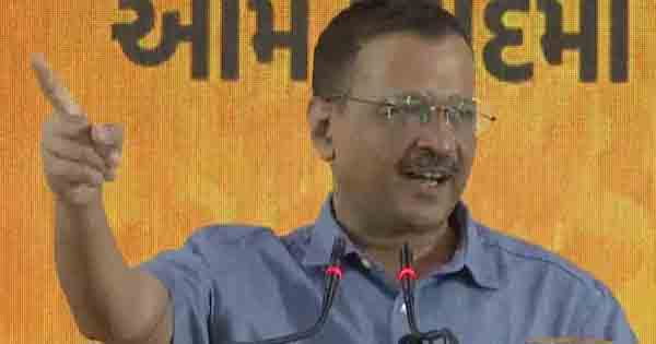 Gujarat Elections 2022: दिल्ली-पंजाब के बाद अब गुजरात में भी मिलेगी फ्री बिजली! AAP प्रमुख केजरीवाल ने किया ये बड़ा ऐलान