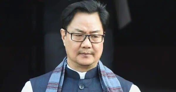 सुप्रीम कोर्ट ने ही दिया था कॉलेजियम में केंद्र के प्रतिनिधियों को शामिल करने का सुझाव : किरेन रिजिजू