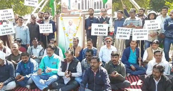 Jabalpur News : आयुध निर्माणी खमरिया में गांधीवादी तरीके से धरना प्रदर्शन, प्रमोशन को लेकर कर्मचारी हुए लामबंद
