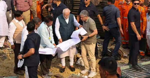 Odisha Train Accident Update : रेल हादसे की वजह आई सामने, रेल मंत्री अश्विनी बोले- इलेक्ट्रॉनिक इंटरलॉकिंग में बदलाव की वजह से हुआ हादसा