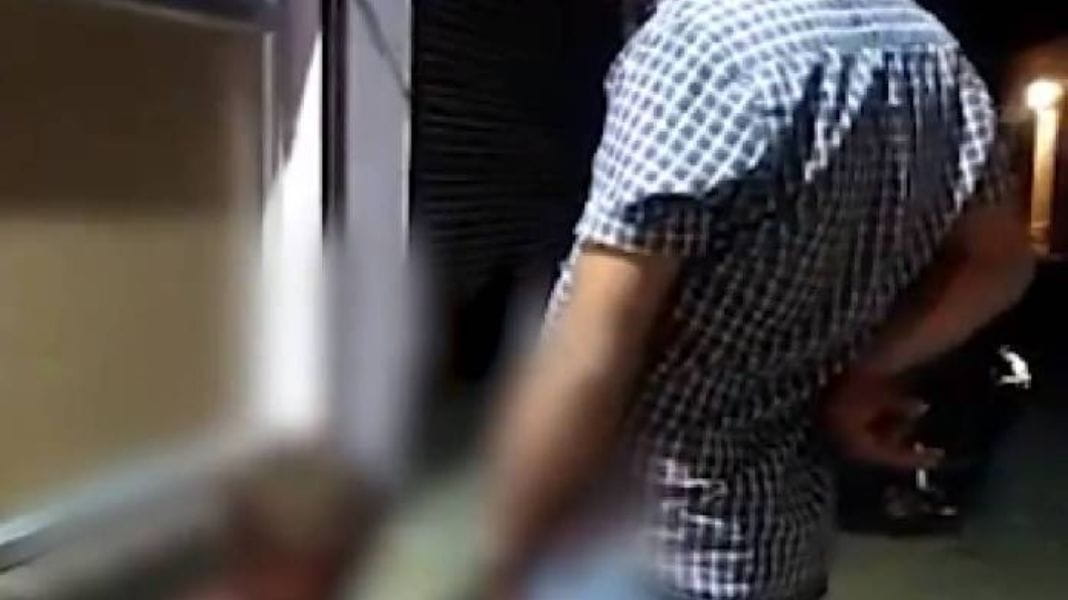 सीधी पेशाब कांड : MP के वायरल वीडियो ने मचाया देश की राजनीति में घमासान, CM के संज्ञान लेते ही BJP विधायक ने भी झाड़ लिया आरोपी से पल्ला