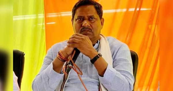 इटावा से भाजपा सांसद रामशंकर कठेरिया को 12 साल पुराने मामले में 2 साल की सजा
