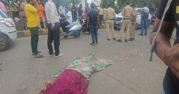 उज्जैन : पाइप फैक्ट्री चौराहे पर डंपर ने एक बाइक सवार को मारी टक्कर, महिला की मौत और युवक गंभीर घायल; देखें VIDEO