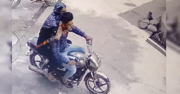 इंदौर : किन्नरों ने कहा- पूजा पाठ करवा लो, नहीं तो हो जाएगा अनर्थ, मंत्र पढ़े और परिवार के बेसुध होते ही लूट ले गए 40 हजार का सामान