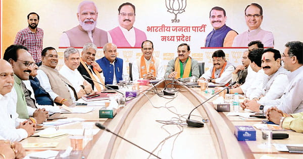 जन आशीर्वाद यात्रा में योगी, 17 केंद्रीय मंत्री आक्रामक अंदाज में करेंगे सभाएं