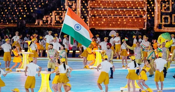Asian Games Opening Ceremony : 19वें एशियन गेम्स का धमाकेदार आगाज, हरमनप्रीत-लवलीना ने की भारतीय दल की अगुआई