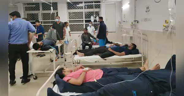 ग्वालियर : 100 से ज्यादा बच्चे फूड पॉइजनिंग का शिकार, कुछ की हालत गंभीर; मैस में खाना खाने के बाद बिगड़ी तबीयत