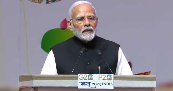 PM मोदी ने किया P20 समिट का उद्घाटन : बोले- यह शिखर सम्मेलन विश्व की संसदीय प्रथाओं का महाकुंभ, आतंकवाद के खिलाफ होना ही होगा सख्त