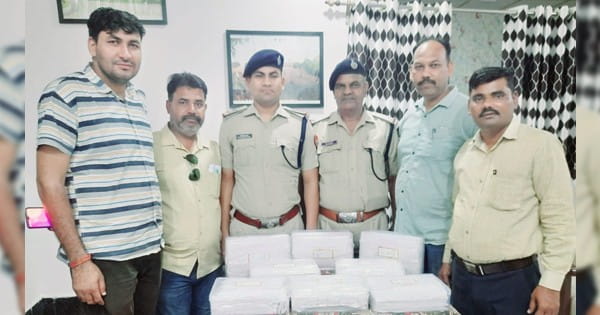 भोपाल रेलवे स्टेशन पर चेकिंग के दौरान पकड़ी 17 लाख की 37 किलो चांदी, मथुरा से जेवरात लेकर आया था युवक