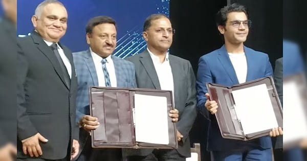 चुनाव आयोग ने राजकुमार राव को नियुक्त किया 'नेशनल आइकॉन', अब मतदाताओं को जागरूक करेंगे बॉलीवुड एक्टर