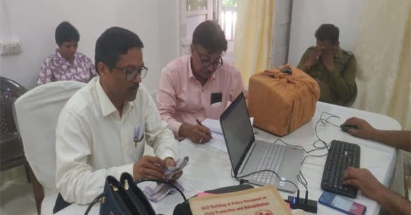 रायसेन : जेल प्रहरी 6 हजार रुपए की रिश्वत लेते पकड़ाया, कैदी की पिटाई न करने के एवज में मांगी थी घूस