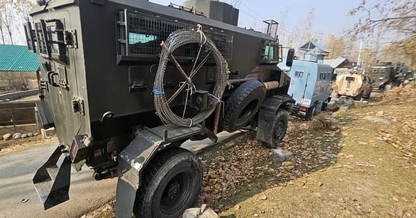 कुलगाम में सुरक्षाबलों और आतंकियों के बीच मुठभेड़, एनकाउंटर में लश्कर के पांच दहशतगर्द ढेर