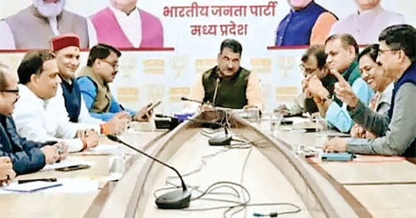 बाड़ेबंदी शुरू; कांग्रेस ने प्रत्याशियों को बुलाया, भाजपा के वरिष्ठ नेता भी आज रहेंगे भोपाल में