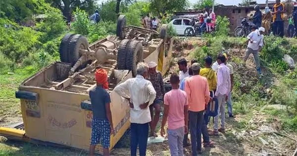 दक्षिण गोवा में अनियंत्रित होकर स्कूल बस पलटी, 14 छात्र घायल