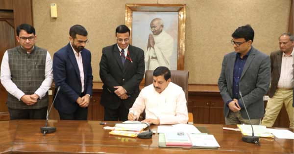 बिल्डिंग परमिशन के नियम-प्रक्रिया का सरलीकरण हो, मांस-मछली बिक्री के लिए बनाएं अस्थाई शेड, CM ने समीक्षा बैठक कर दिए आवश्यक दिशा-निर्देश