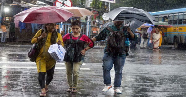 MP Weather Update : भोपाल समेत कई जिलों में भारी बारिश का अलर्ट जारी, जानें अगले चार दिनों तक कैसा रहेगा मौसम