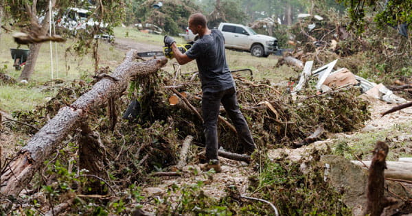 अमेरिका के टेक्सास में बाढ़ से तबाही : अब तक 80 लोगों की मौत, 41 लापता; Texas जा सकते हैं राष्ट्रपति ट्रंप