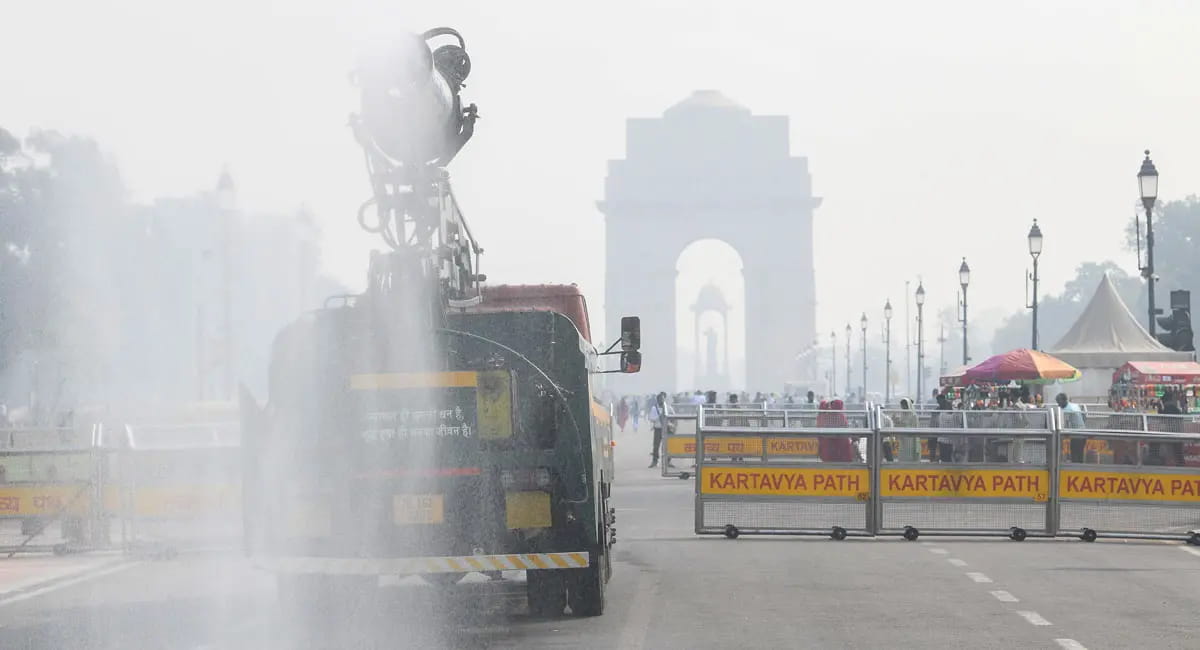 गैस चैंबर बना दिल्ली-NCR : जानलेवा हुई हवा... 400 के पार पहुंचा AQI, अस्थमा-एलर्जी के बढ़े मरीज