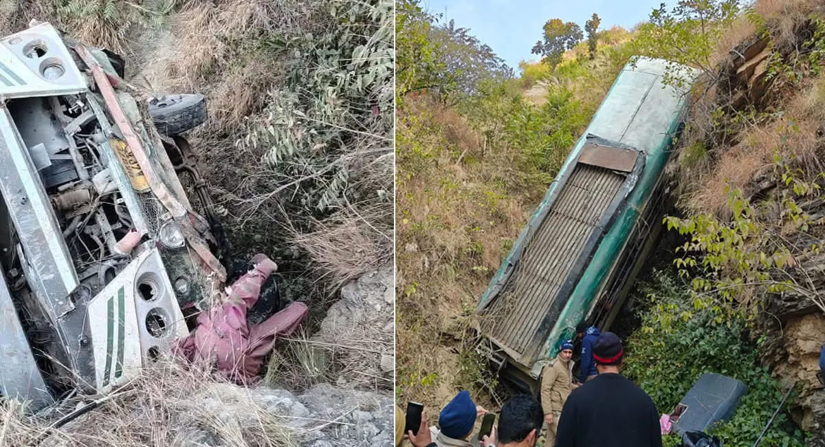 खाई में गिरी यात्रियों से भरी बस, 7 की मौत; 11 की हालत गंभीर