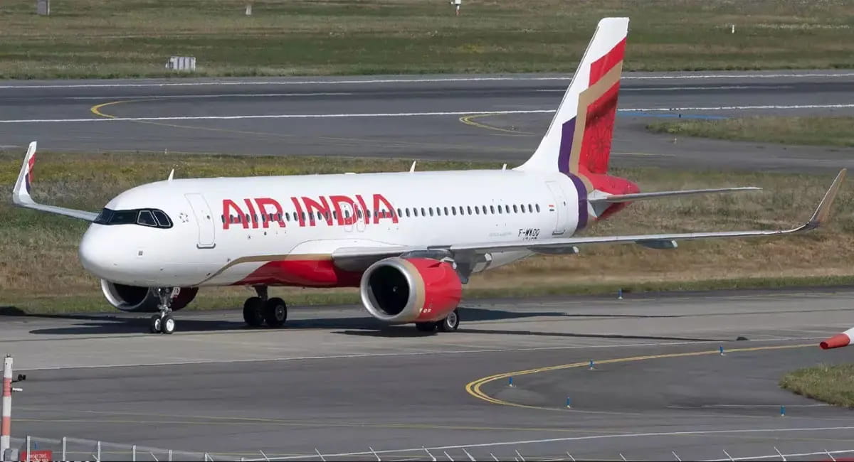 तकनीकी खराबी के बावजूद भरी उड़ान, DGCA ने मांगा जवाब