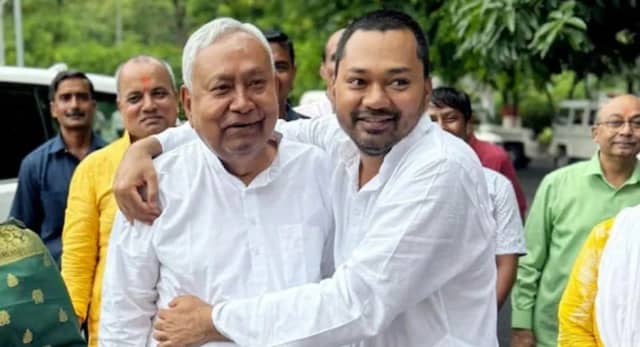 JDU जॉइन कर नीतीश कुमार की विरासत संभालेंगे बेटे निशांत