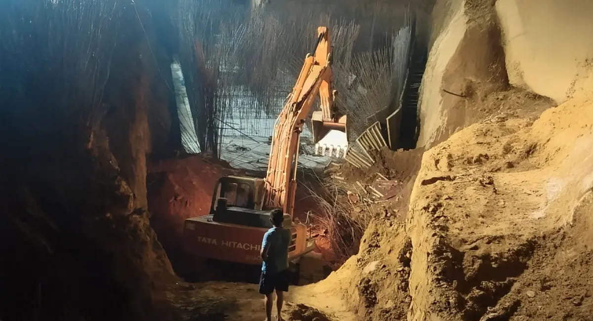 निर्माणाधीन सोसाइटी की दीवार गिरने से 7 मजदूरों की मौत, कई घायल