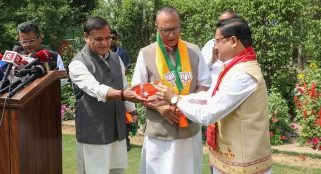 BJP ने जारी की उम्मीदवारों की पहली लिस्ट, किस सीट से लड़ेंगे CM हिमंता और कांग्रेस से आए प्रद्युत बोरदोलोई?